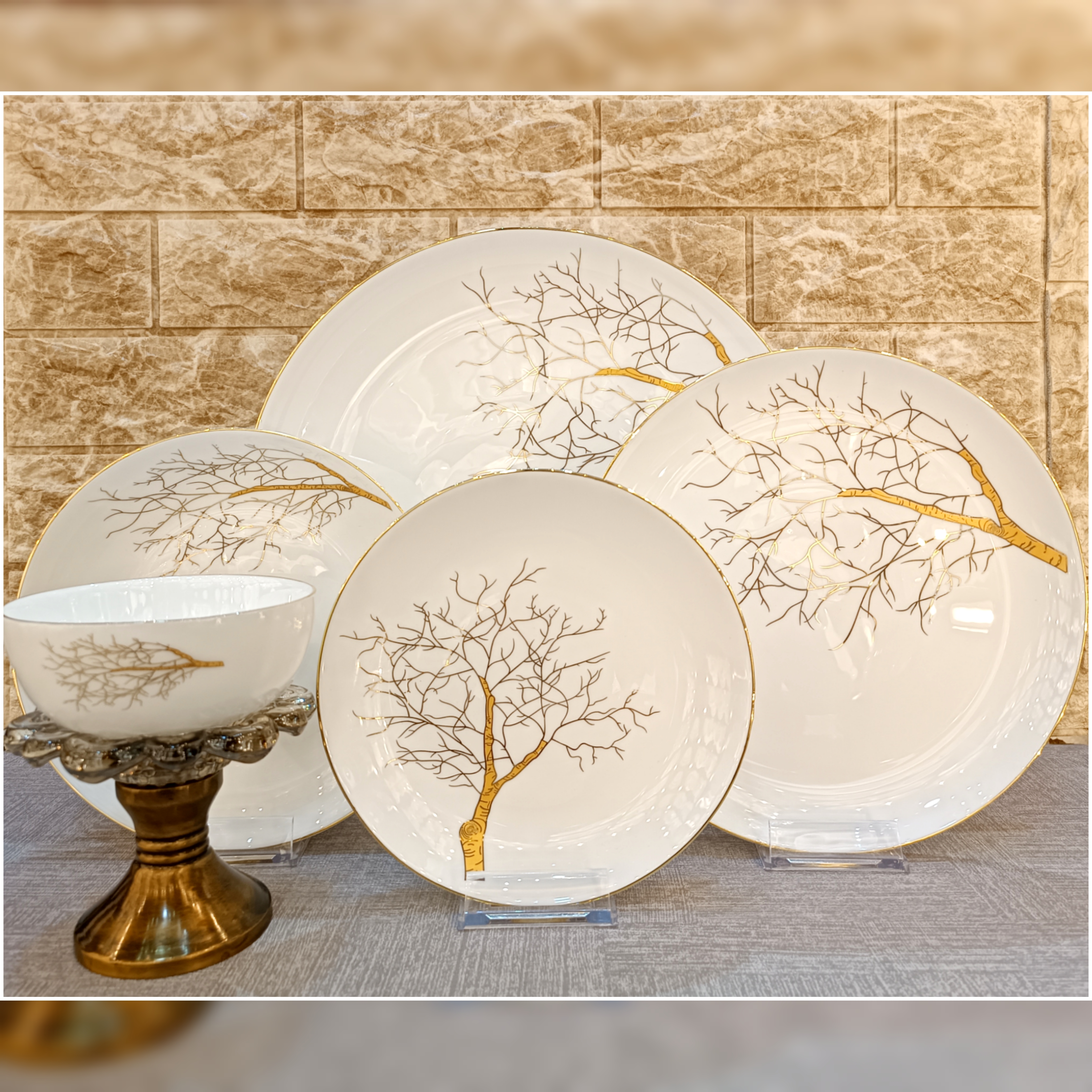 سرویس ارکوپال ۲۶ پارچه طرح درخت لب طلا